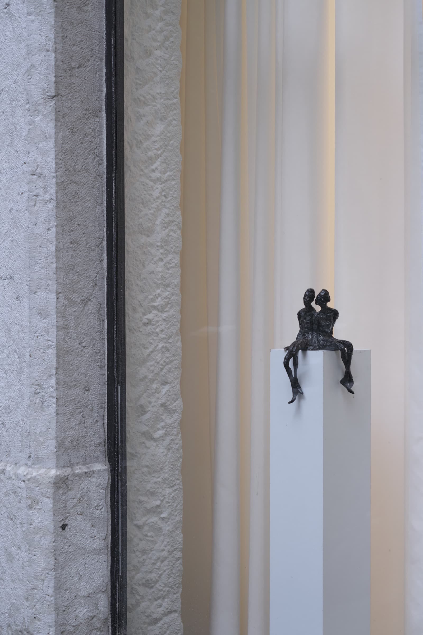 Sculpture rideaux dans le projet Galerie Tattis à Lyon, France.